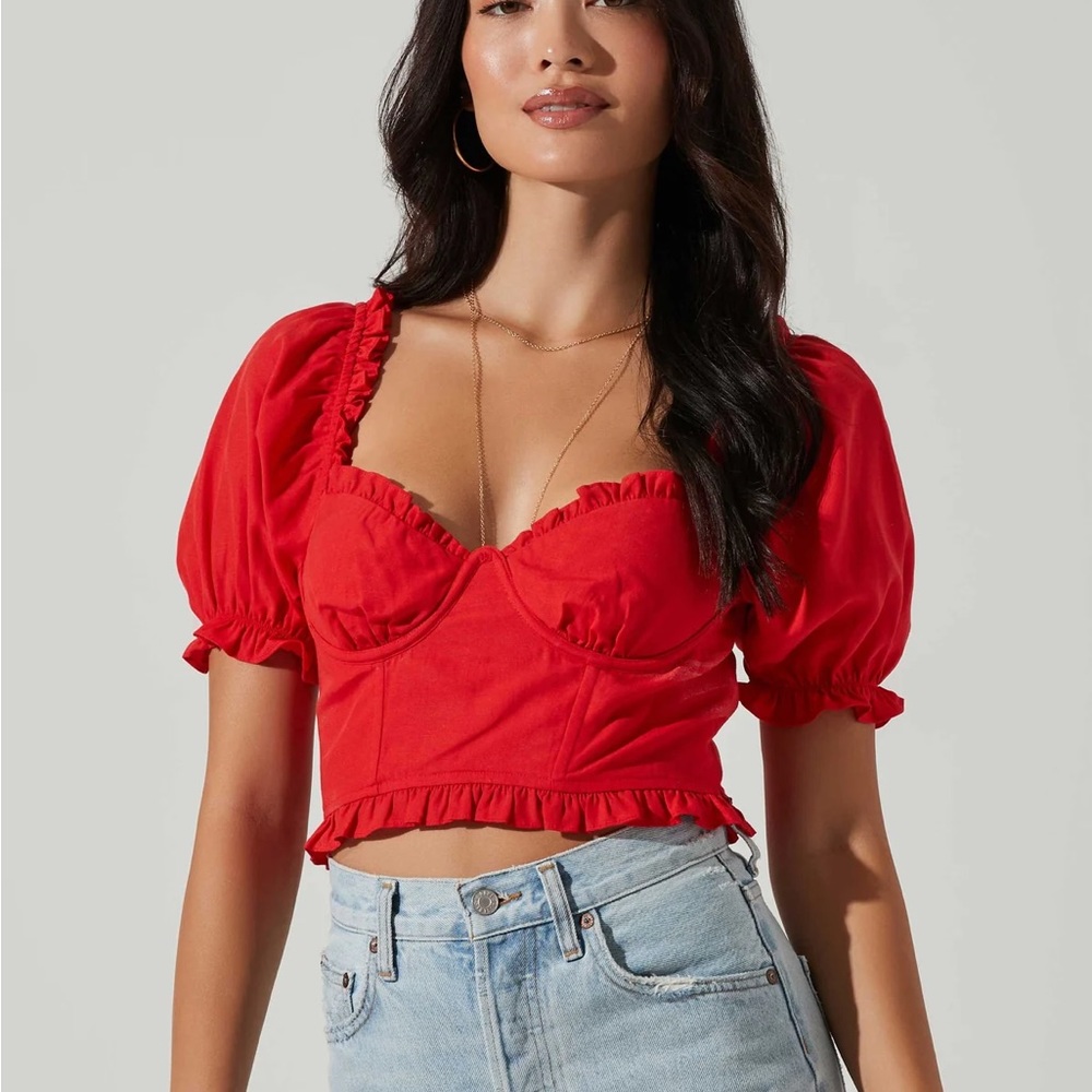 NWT ASTR Feronia Red Puff Sleeve Sweetheart Top